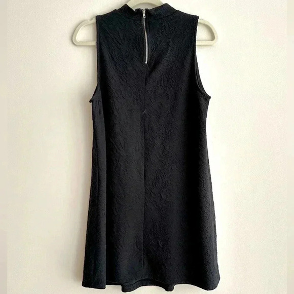 Blu Pepper Black Floral Textured Tank Dress, Swing Dress, Size Medium - Picture 10 of 16